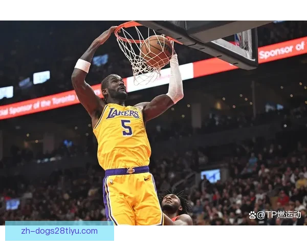 艾顿伤眼仍晒照雷迪克笑称海盗